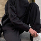 Dzianinowy komplet oversize z szerokimi spodniami