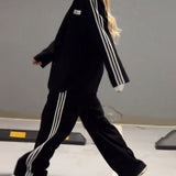 Komplet Urban Stripe z Marynarką i Szerokimi Spodniami