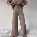 Dzianinowy komplet oversize z szerokimi spodniami