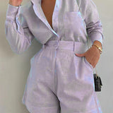 Błękitny komplet z koszulą na guziki i szortami z wysokim stanem