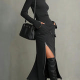 Elegancki komplet szary z wysokim kołnierzem i asymetrycznymi zamkami