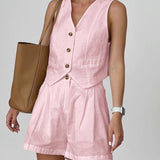 Bawełniano-lniany zestaw z kamizelką na guziki i szortami