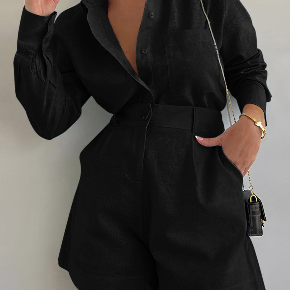 Błękitny komplet z koszulą na guziki i szortami z wysokim stanem