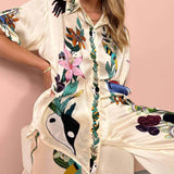 Elegancki komplet satynowy z artystycznym printem