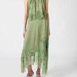 Elegancki komplet maxi z koronką i rozcięciem