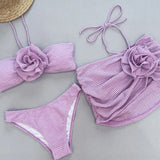 Elegancki biały bikini z detalem kwiatowym