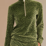 Welurowy Komplet Emerald Leopard z Bluzą i Spódnicą Midi