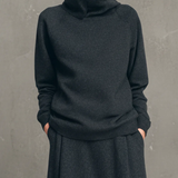 Komplet minimalistyczny z wysokim kołnierzem i spódnicą maxi