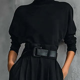 Czarny komplet klasyczny z golfem i paskiem