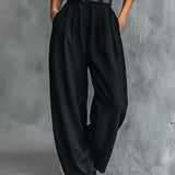 Czarny komplet klasyczny z golfem i paskiem