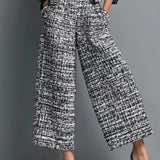 Tweedowy zestaw z krótką marynarką i szerokimi spodniami z wysokim stanem