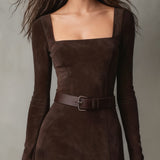 Elegancka Ciemnobrązowa Sukienka Maxi z Ekoskóry z Kwadratowym Dekoltem