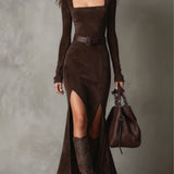 Elegancka Ciemnobrązowa Sukienka Maxi z Ekoskóry z Kwadratowym Dekoltem