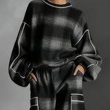 Czarno-szary komplet w kratę z kontrastową lamówką