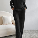 Minimalistyczny Zestaw z Dekoltem V